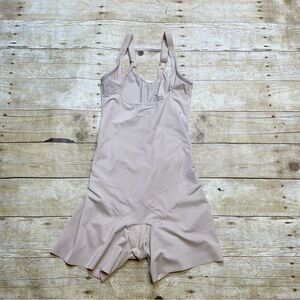 Miraclesuit Tummy Tuck Mid Thigh Shaper Under Bust In Nude